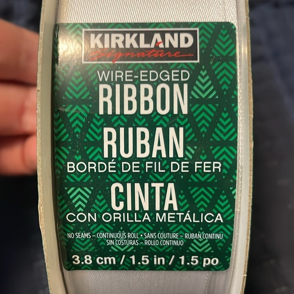 White Wire-Edged Ribbon - Picture 3 of 6